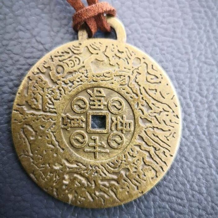 金钱护身符让埃琳娜的生活变得更好
